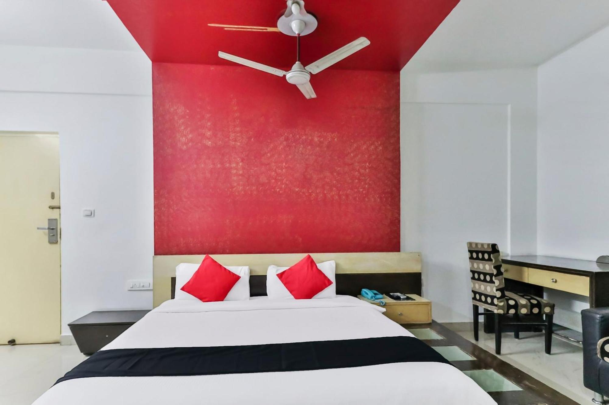 Capital O 16324 Niche Suites Bengalúr Exteriér fotografie